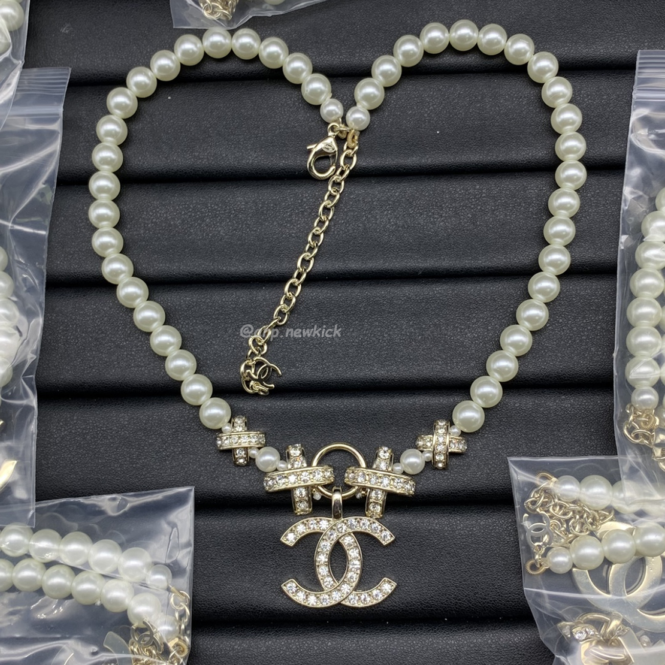 Chanel Necklace (4) - www.newkick.org